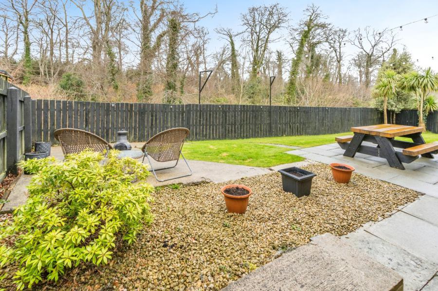 56 Lord Warden's Hollow