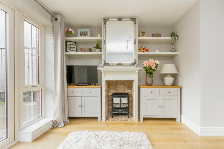 18 Helens Wood Green