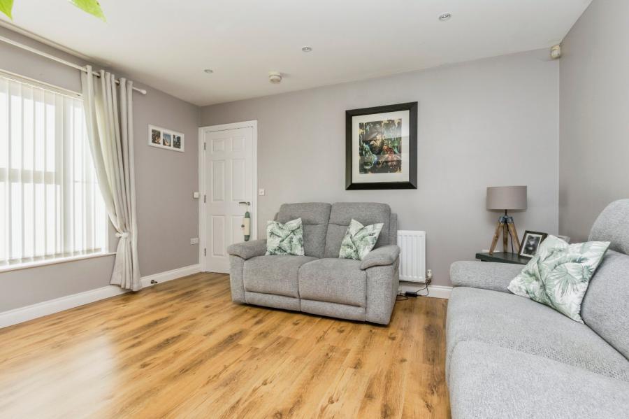20 Coopers Mill Close
