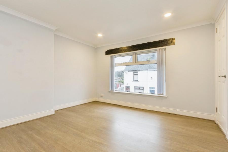 2 Croft Street