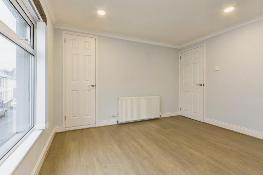 2 Croft Street