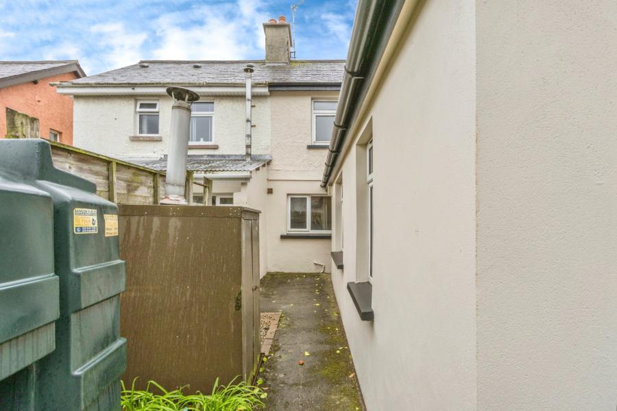 26 Clandeboye Road