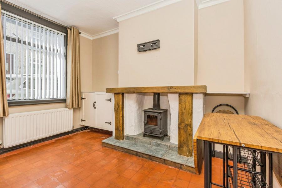 28 Meadowbank Avenue