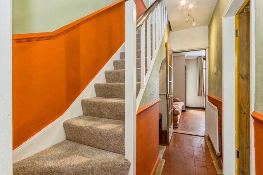 28 Meadowbank Avenue