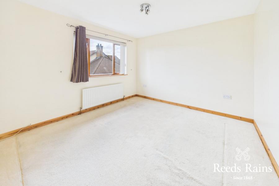 24F Shaftesbury Road