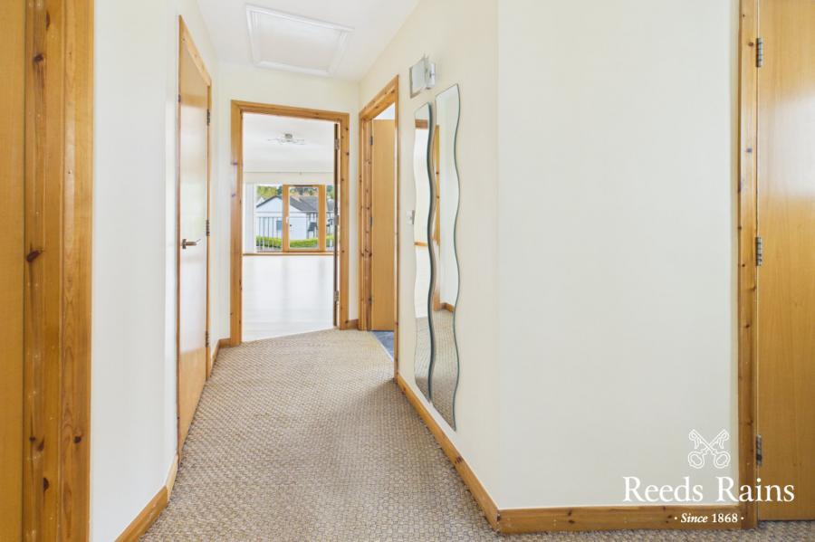 24F Shaftesbury Road