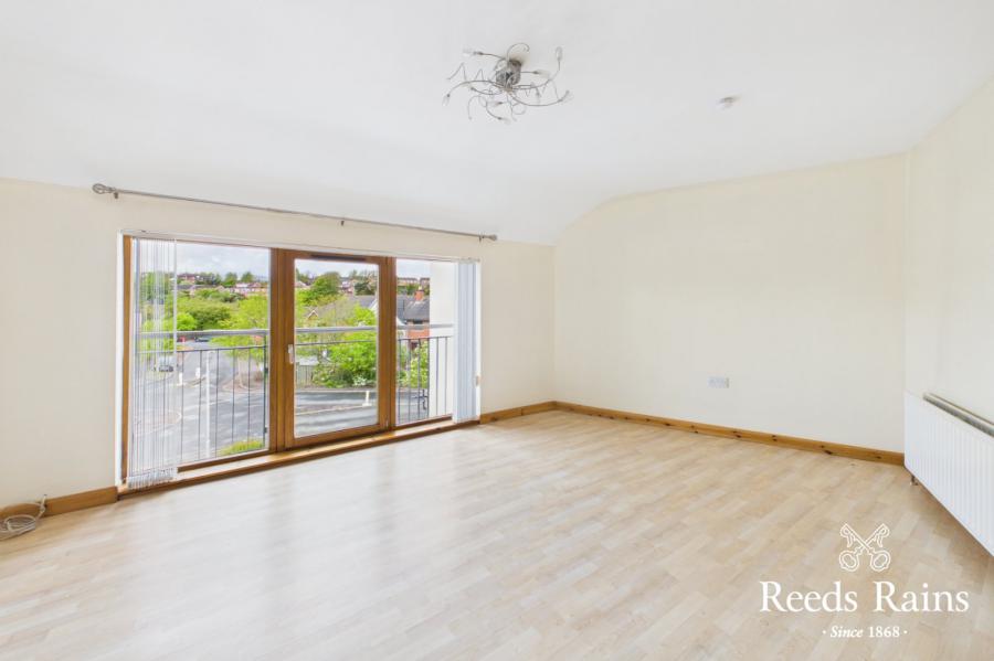24F Shaftesbury Road