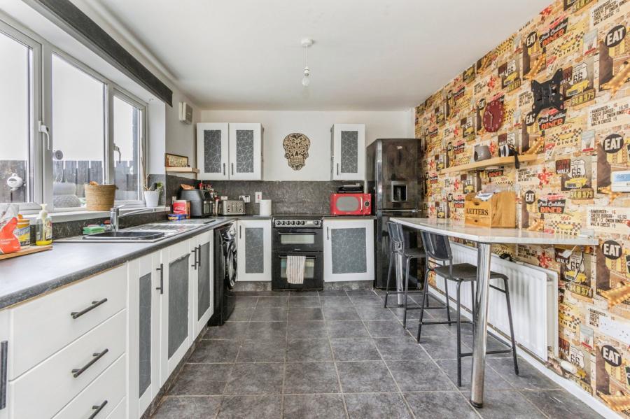 24 Bloomfield Walk