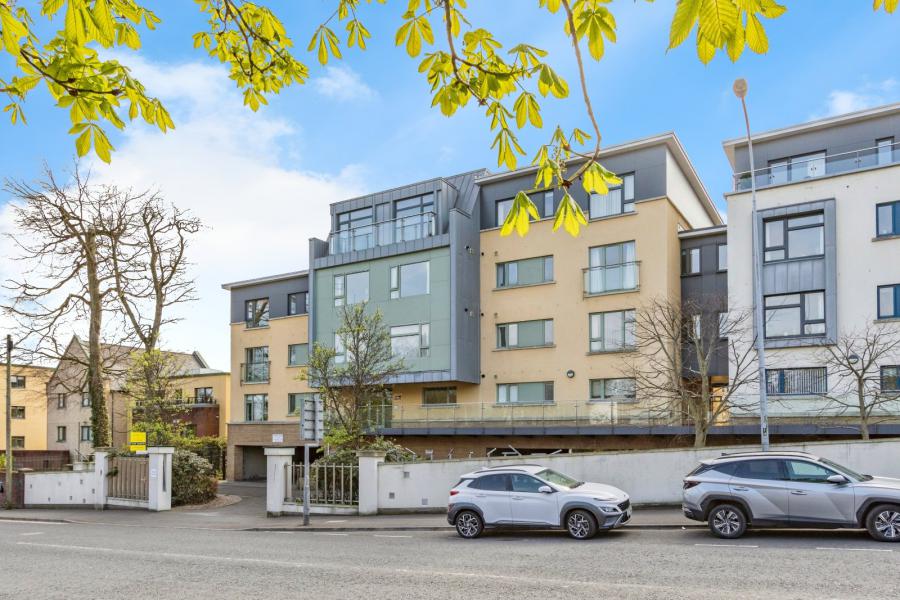144 Castle Street, bangor, county down, BT20 4SY