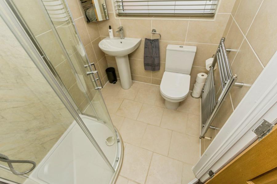 2 Ardvanagh Park