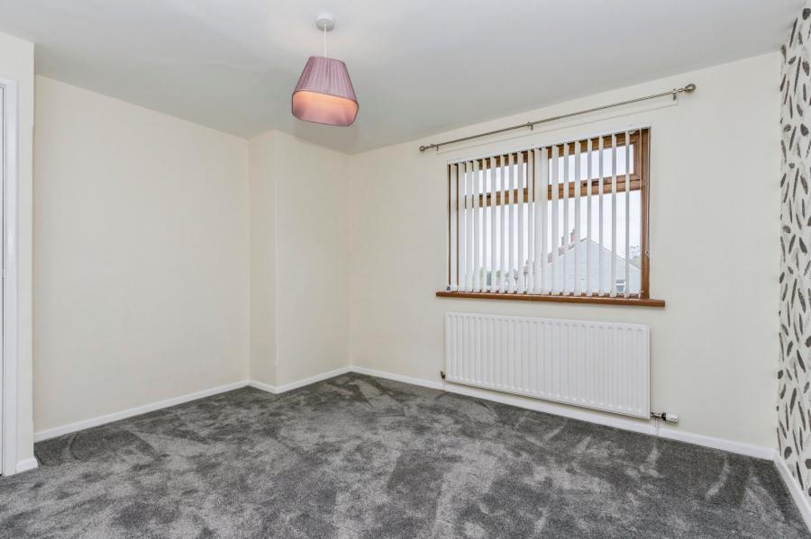 12 Abbots Close