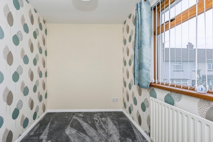 12 Abbots Close