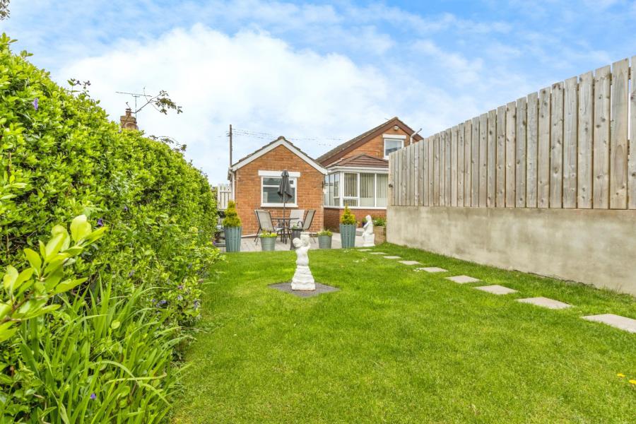 5 Morston Park