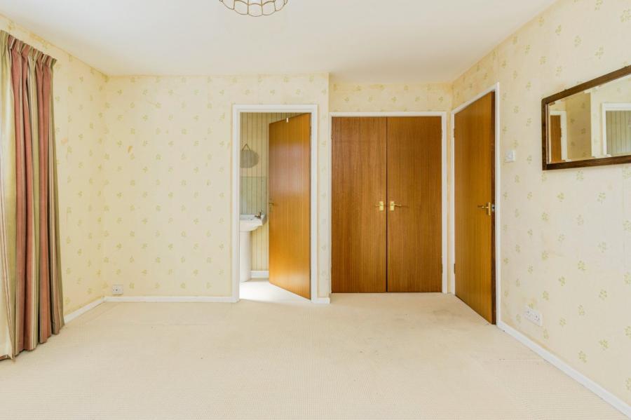 5 Gransha Road