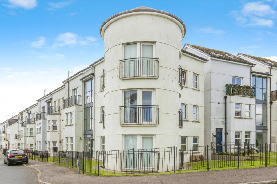 4 Linen Terrace