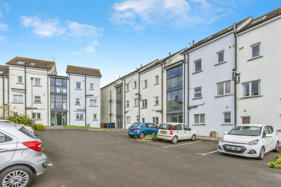 4 Linen Terrace