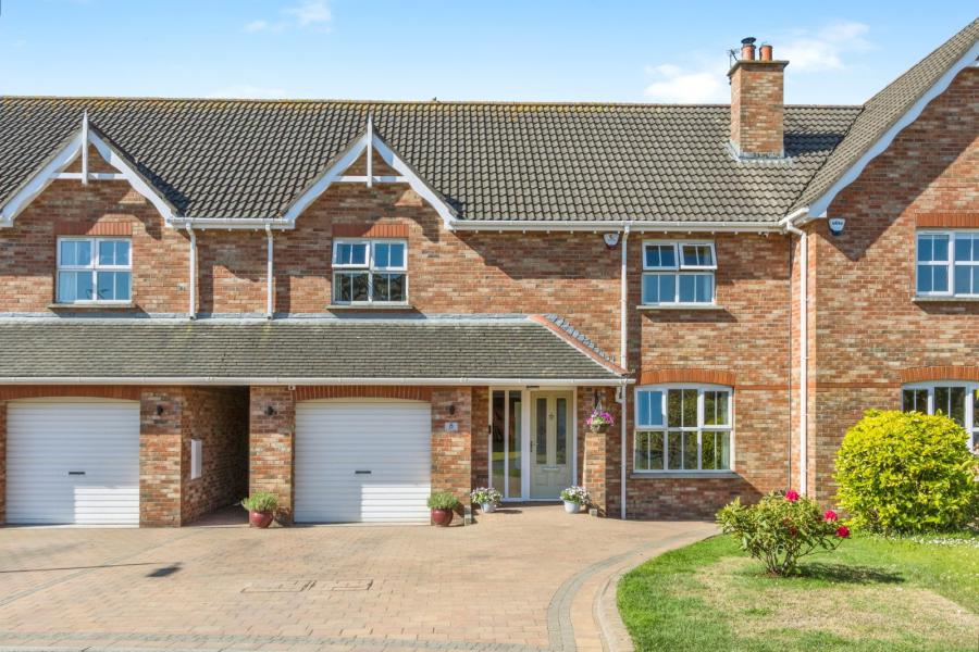 8 Dunkeld Chase