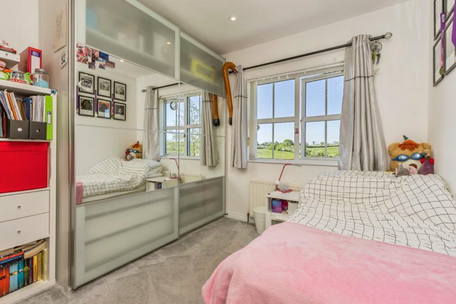 8 Dunkeld Chase