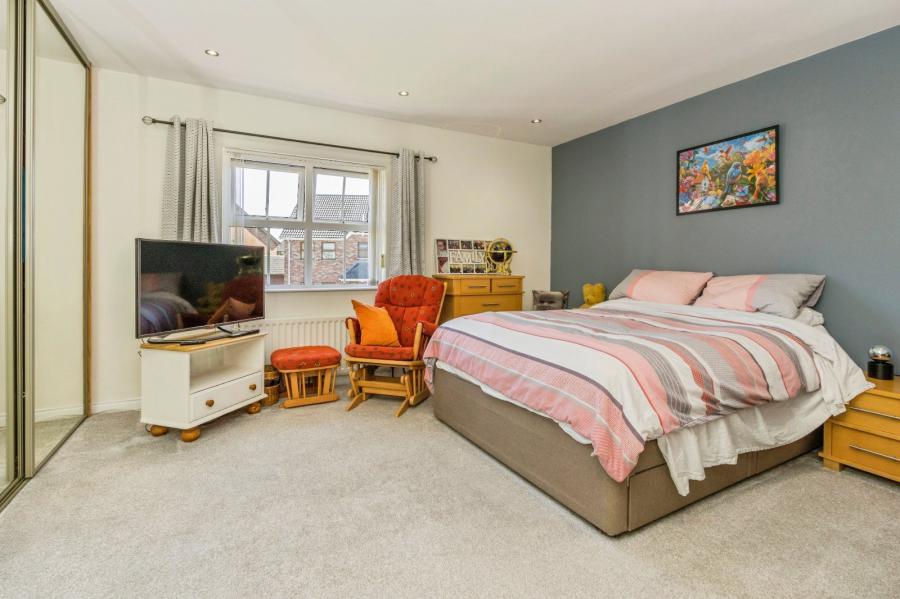 8 Dunkeld Chase