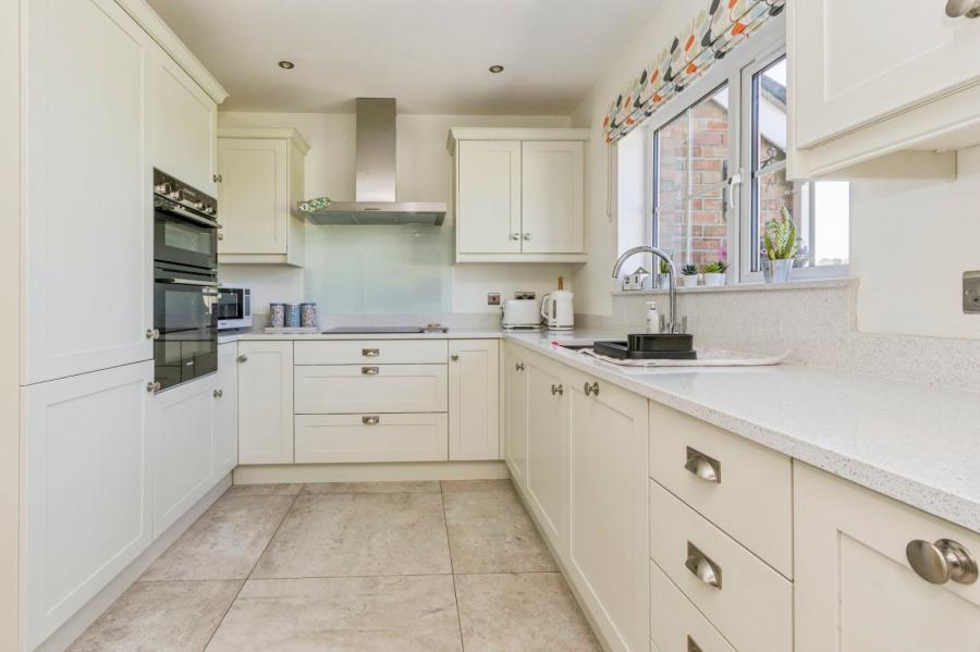 8 Dunkeld Chase