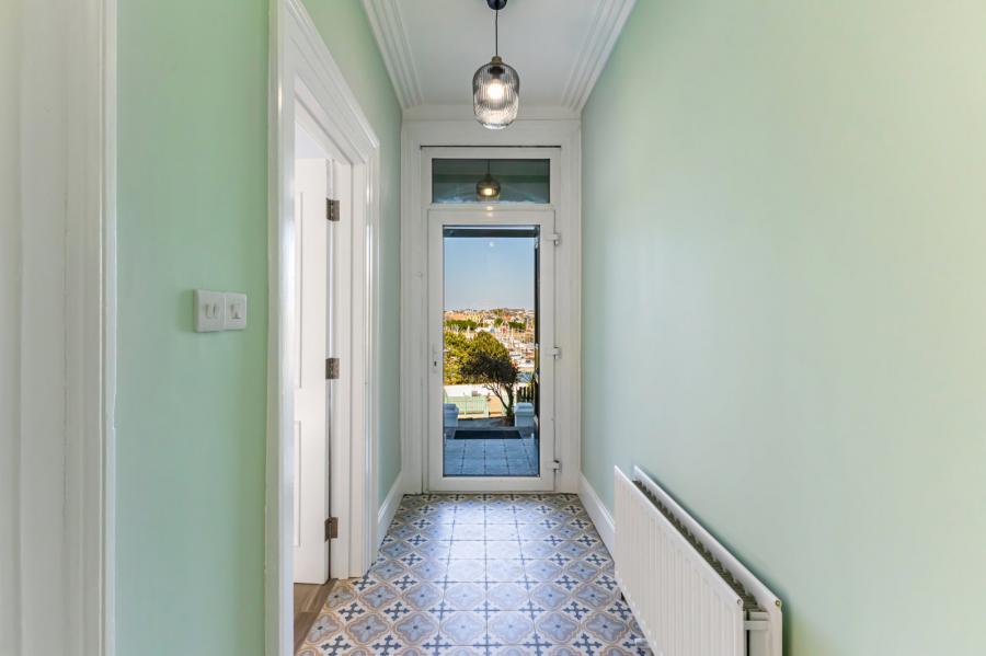 6 Mount Pleasant