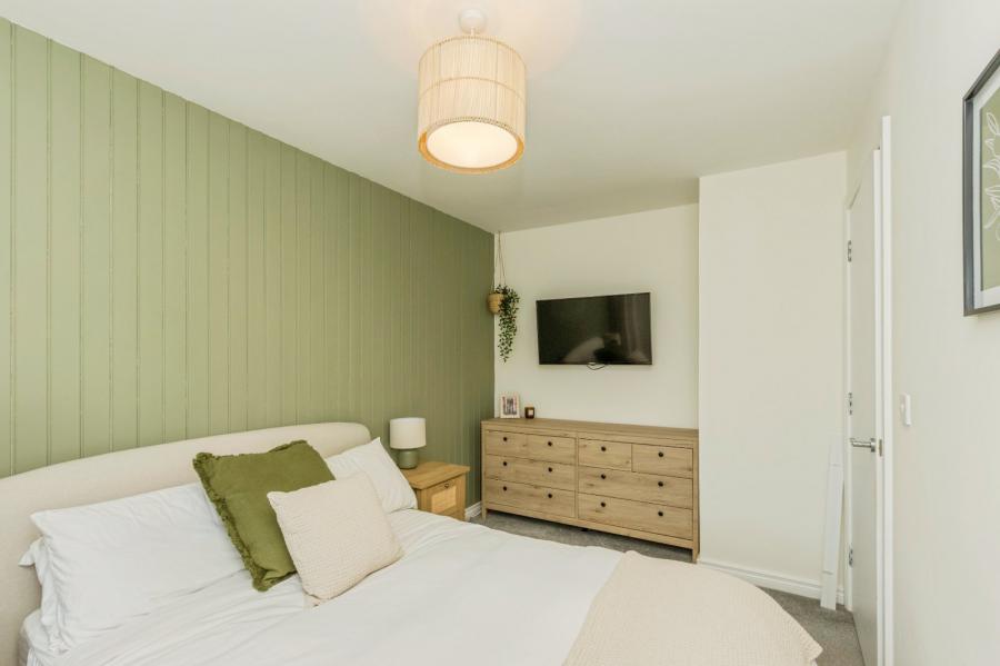 139 Linen Crescent