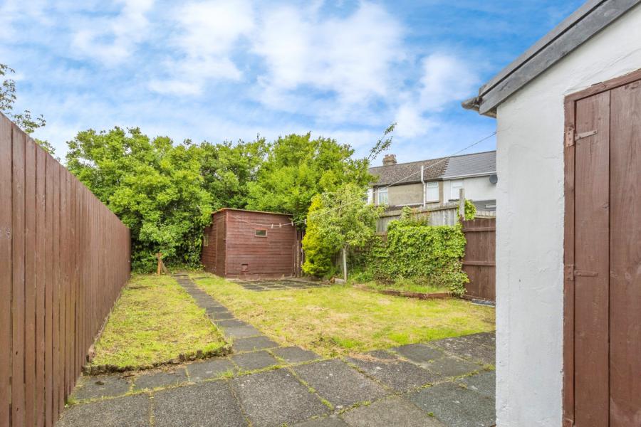 12 Clandeboye Road