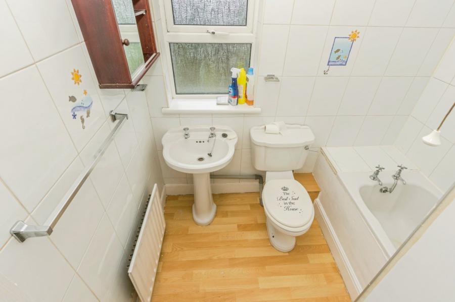 12 Clandeboye Road