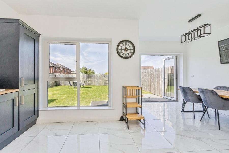 42 Balmoral Road