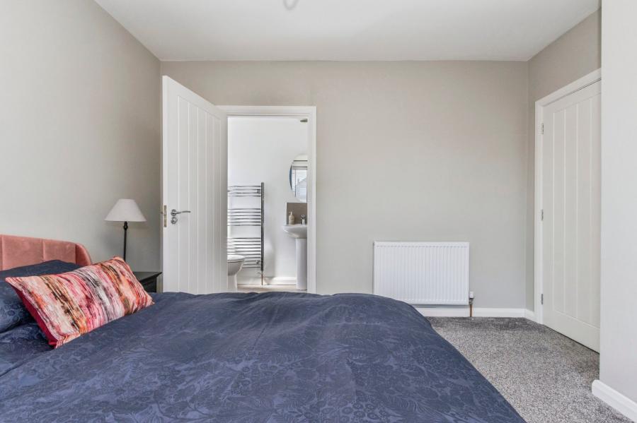 42 Balmoral Road