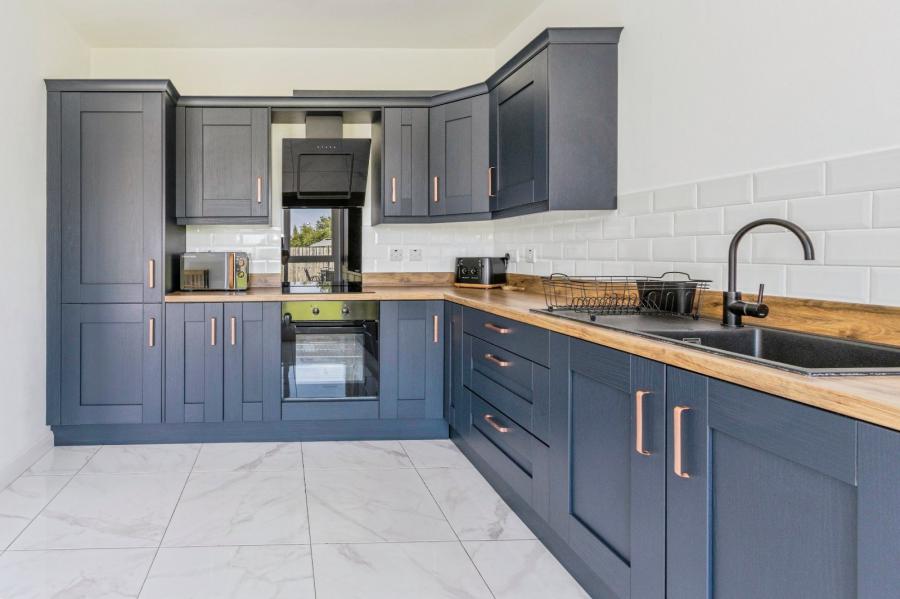 42 Balmoral Road