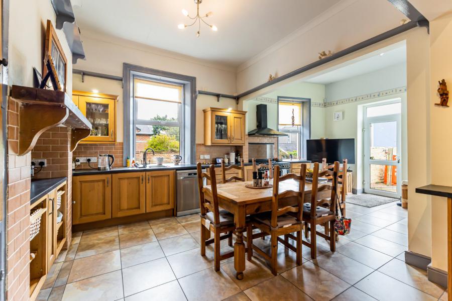 Ardbracken House, 2 Upper Clifton