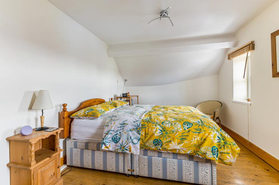 Ardbracken House, 2 Upper Clifton