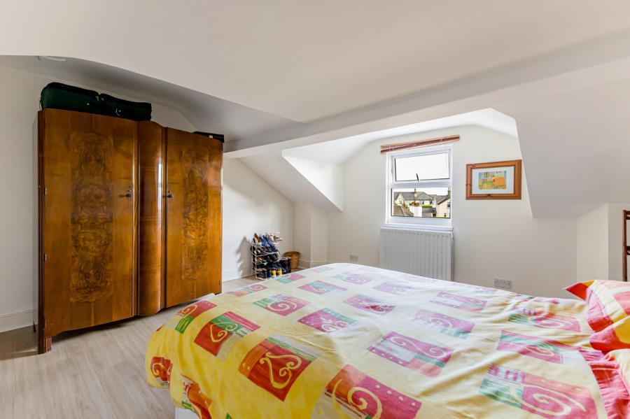 Ardbracken House, 2 Upper Clifton