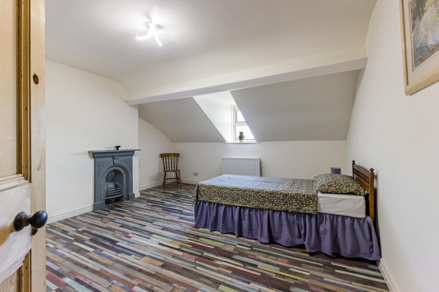 Ardbracken House, 2 Upper Clifton