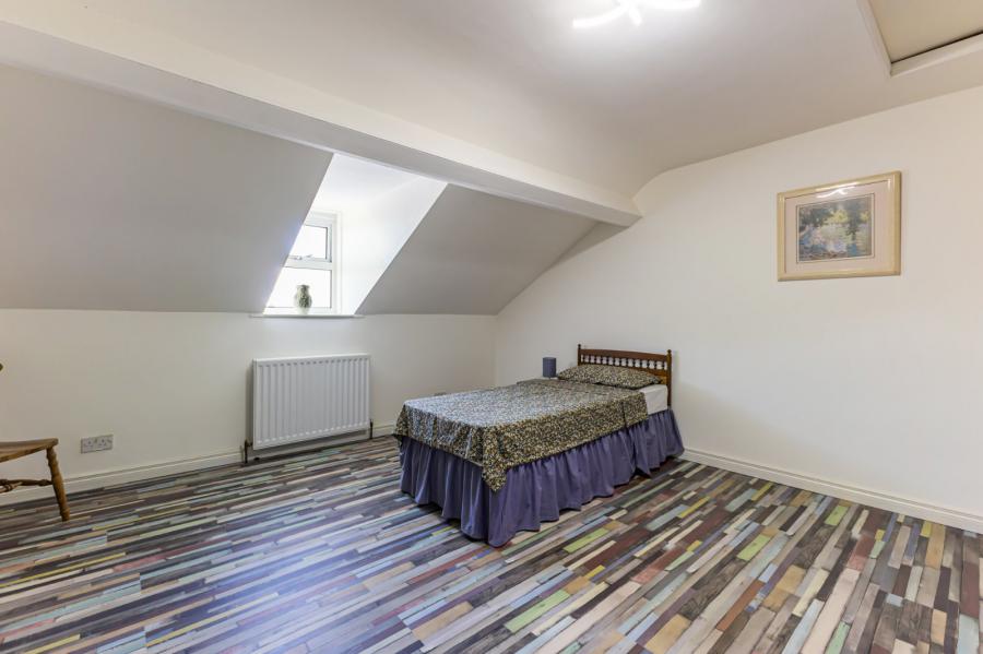 Ardbracken House, 2 Upper Clifton