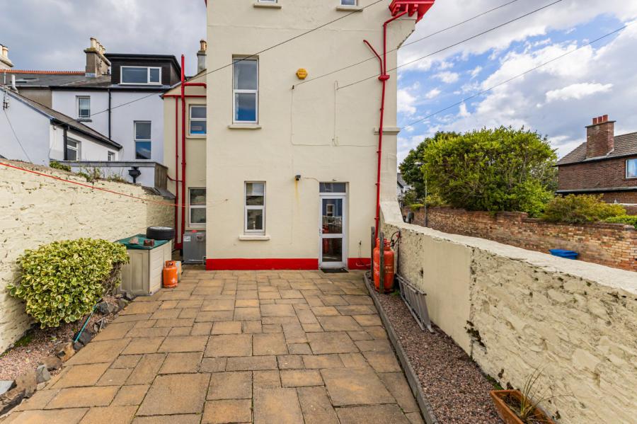 Ardbracken House, 2 Upper Clifton