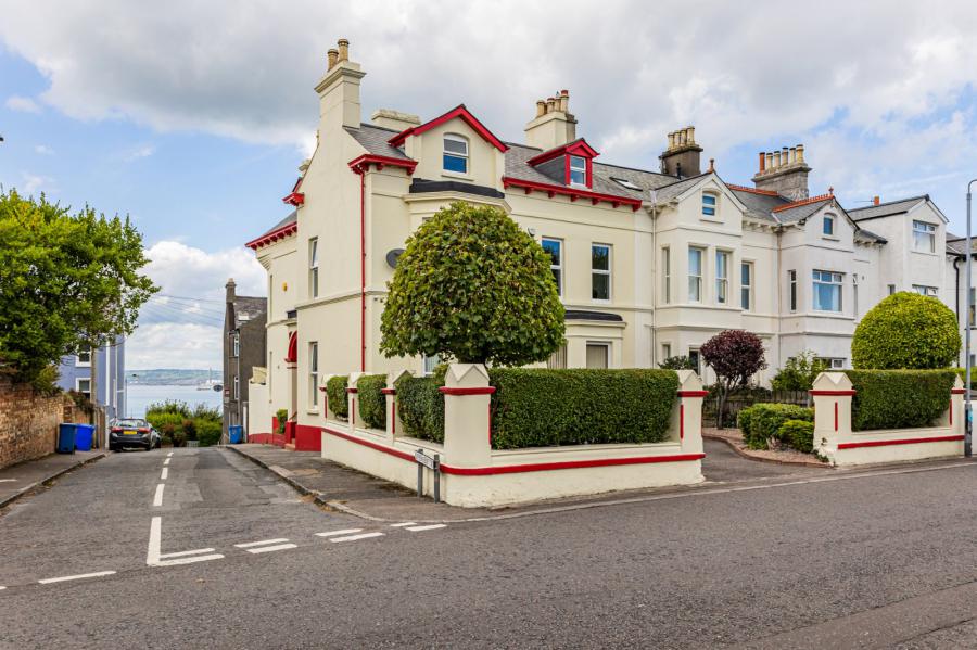 Ardbracken House, 2 Upper Clifton