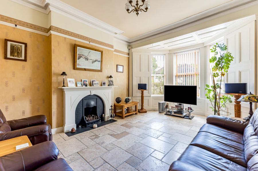 Ardbracken House, 2 Upper Clifton