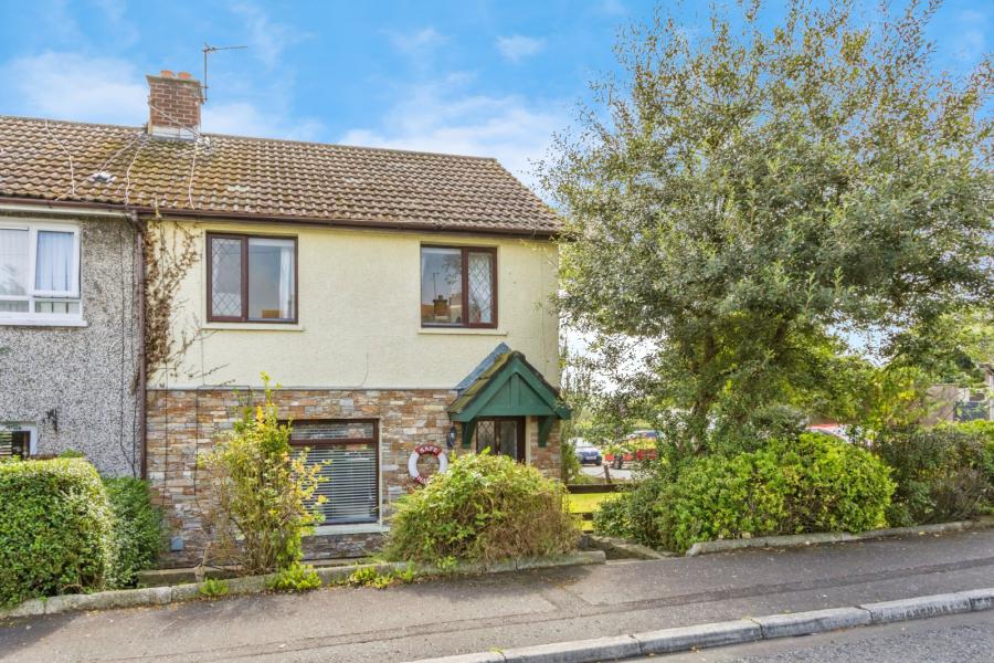 40 Springwell Crescent