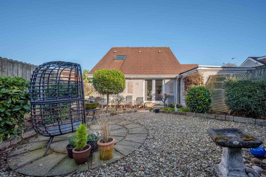 52a, Gransha Road