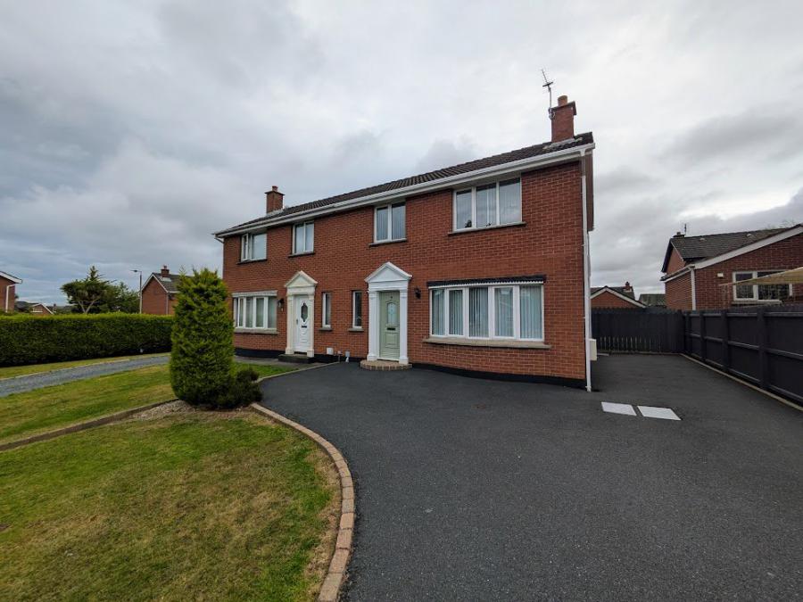 2 Cloverhill Grove