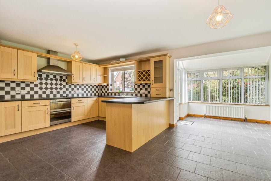 84 Ardvanagh Road