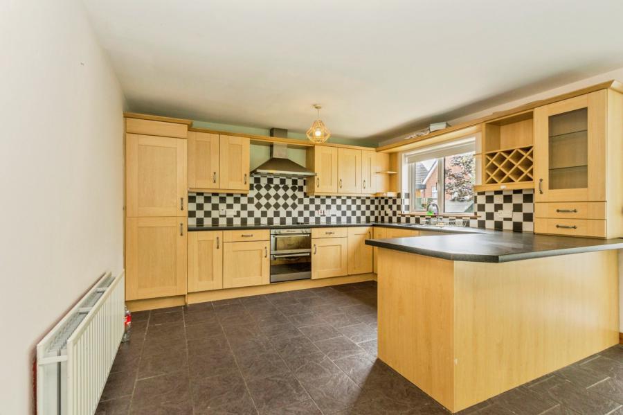 84 Ardvanagh Road