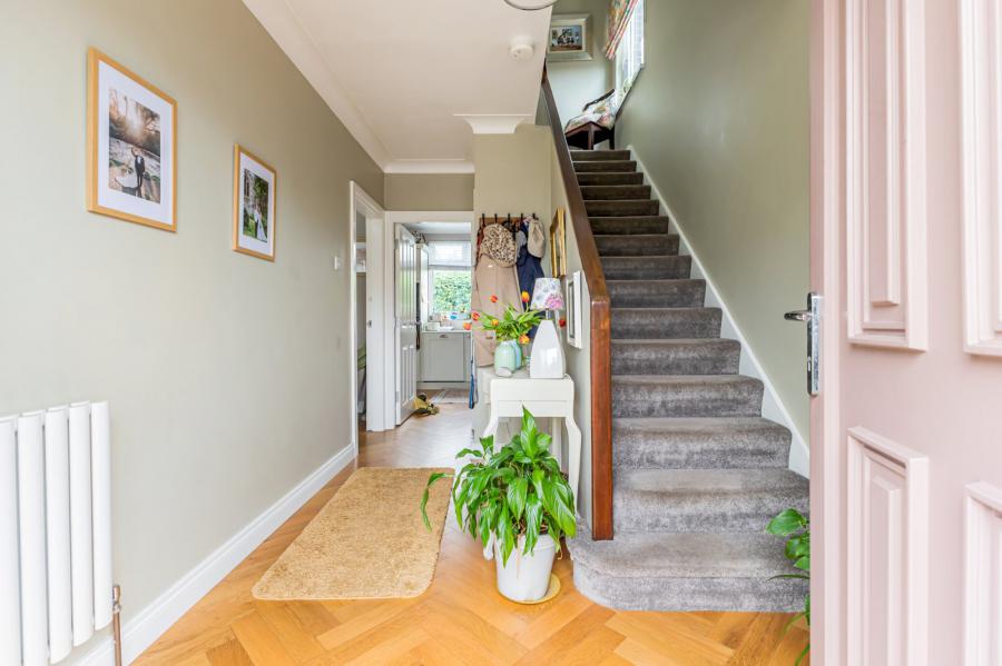 39 Donard Avenue