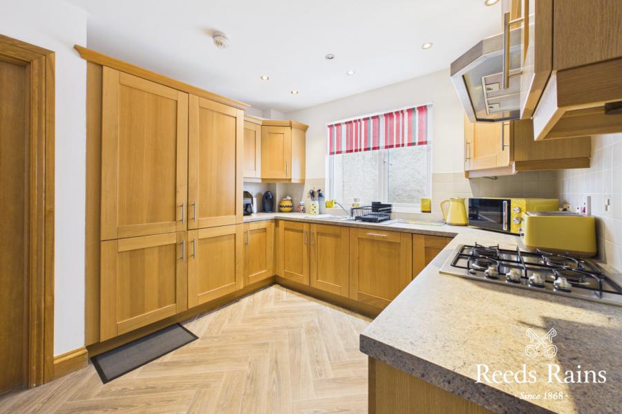 Flat 12, 4 Princetown Avenue