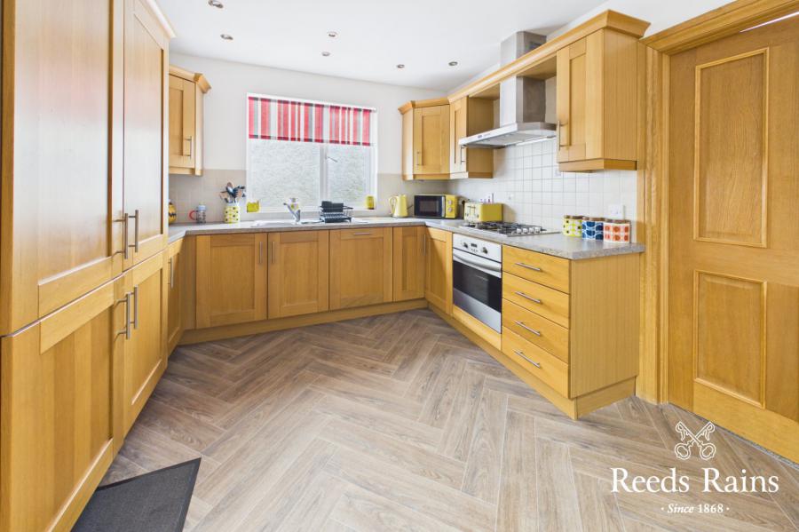 Flat 12, 4 Princetown Avenue