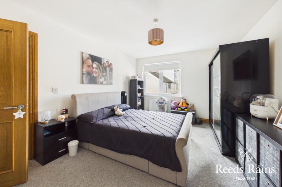 Flat 12, 4 Princetown Avenue