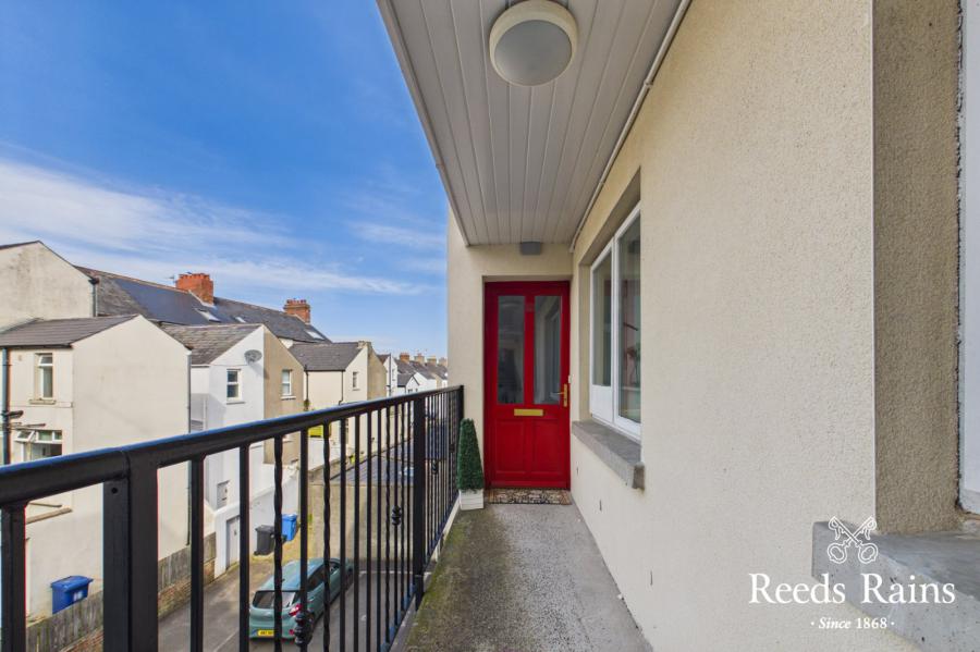 Flat 12, 4 Princetown Avenue