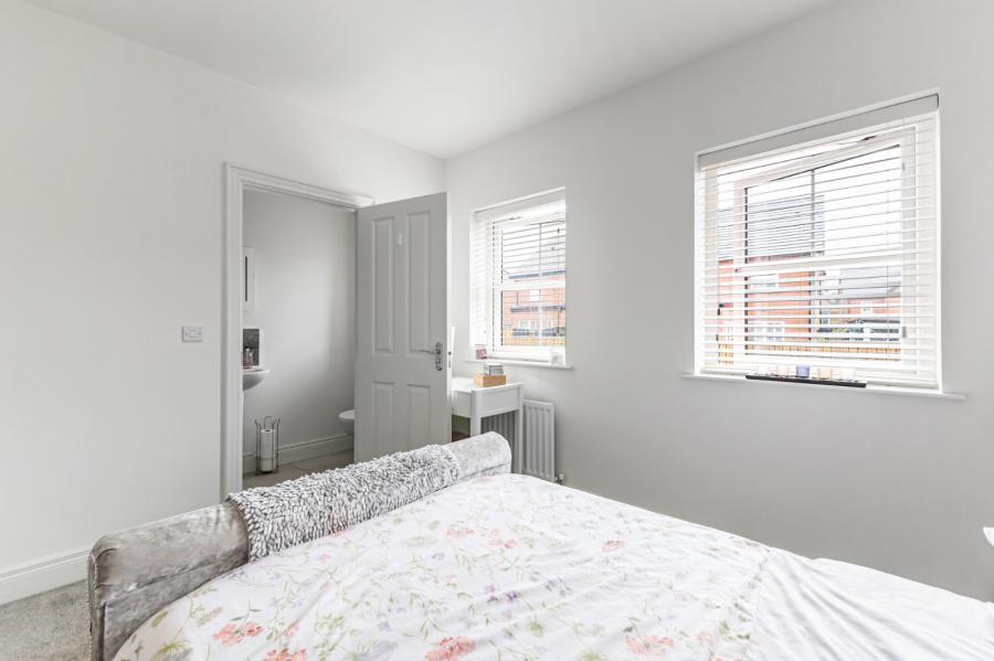 9 Helens Wood Crescent